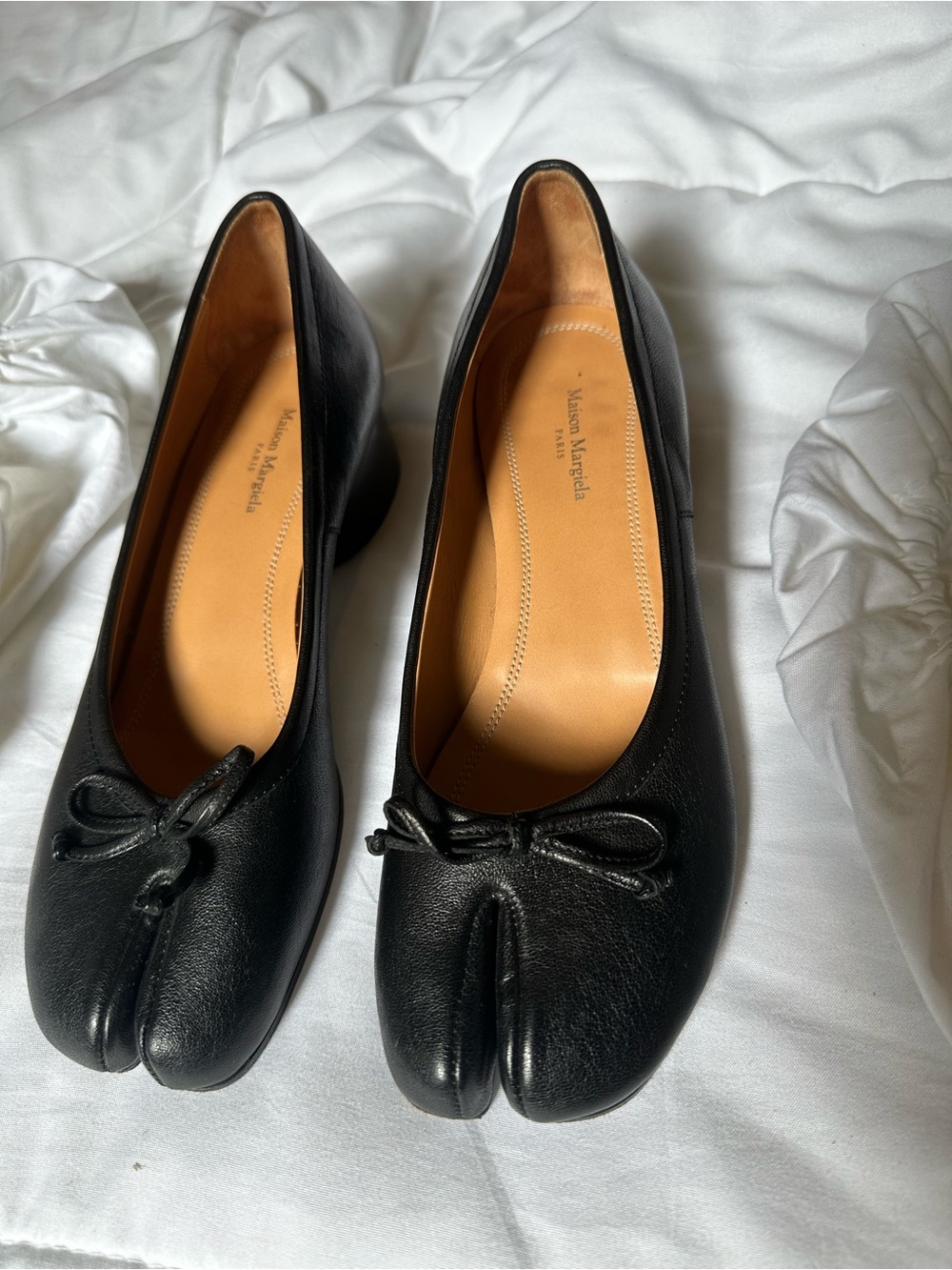 Maison Martin Margiela Black Tabi Leather Ballet Flats with Bow